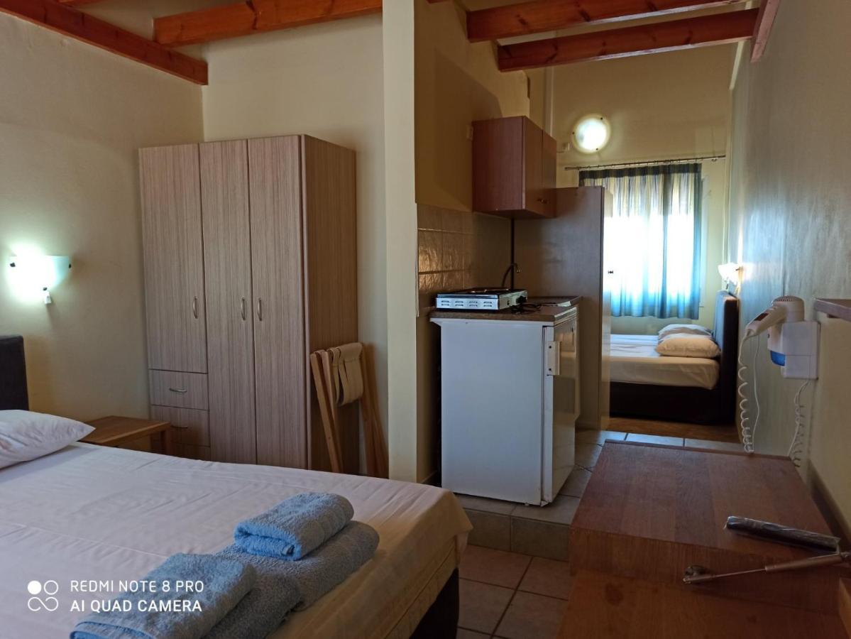 Vias Hotell Neápolis Exteriör bild