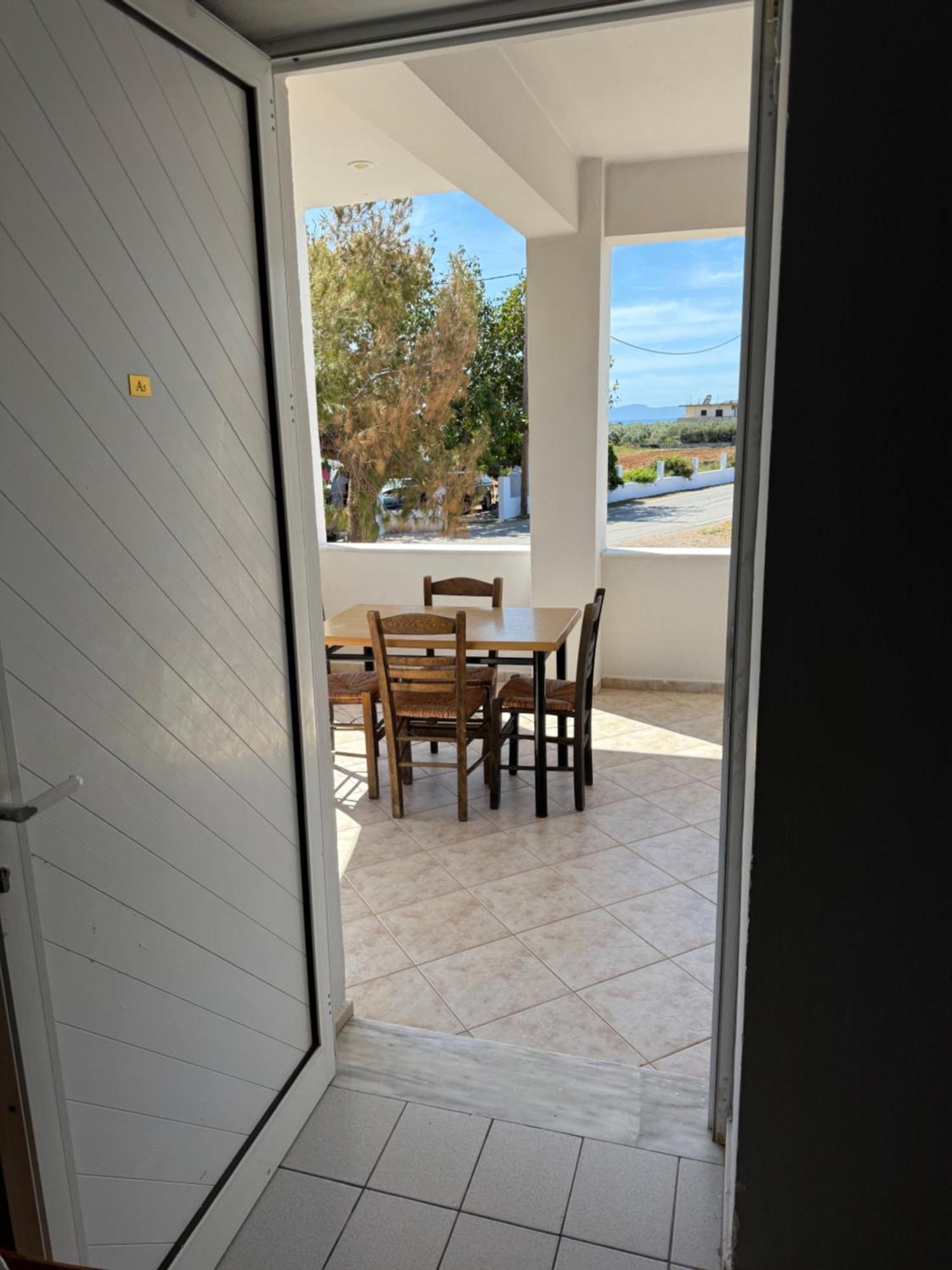 Vias Hotell Neápolis Exteriör bild