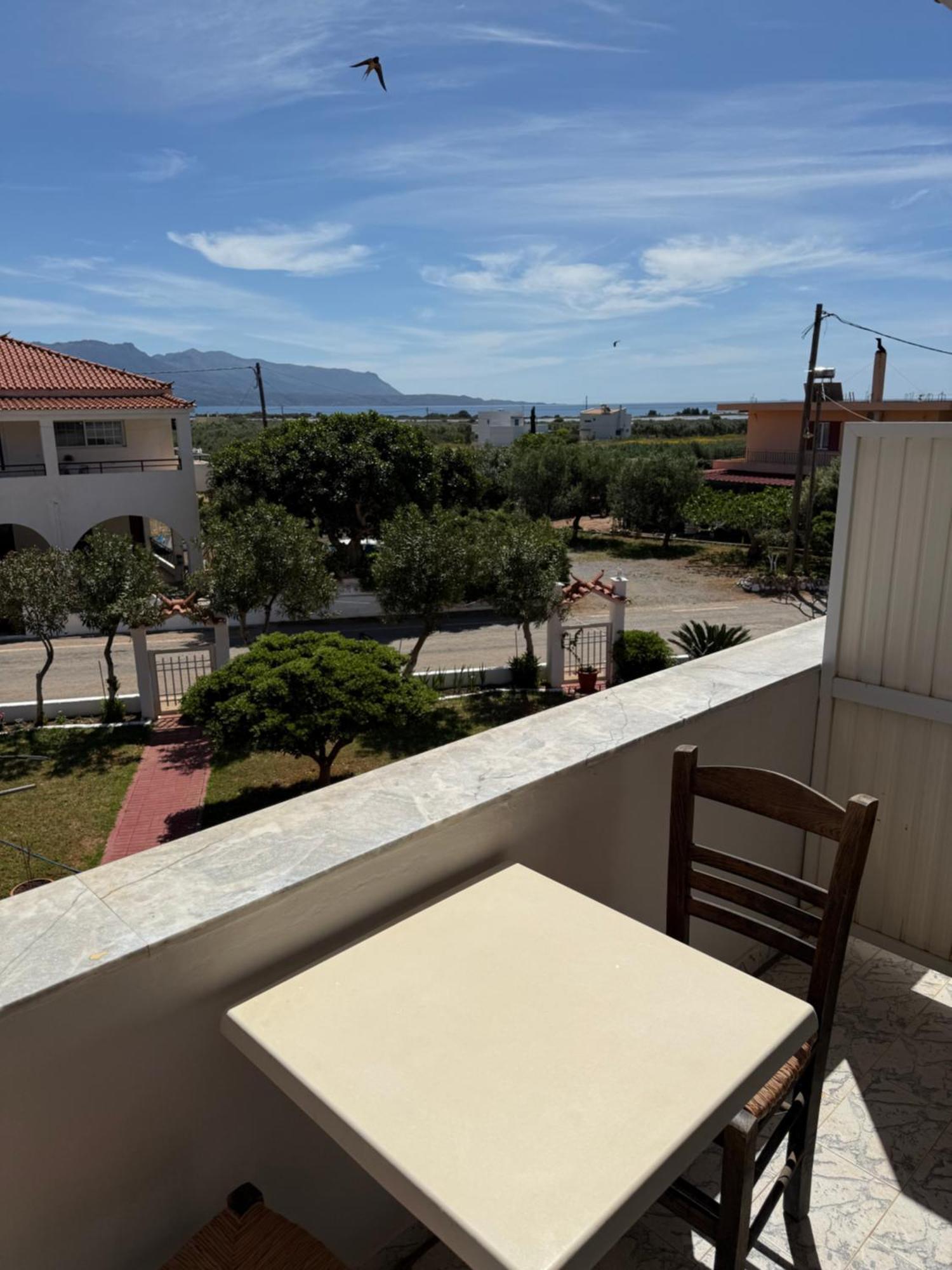 Vias Hotell Neápolis Exteriör bild