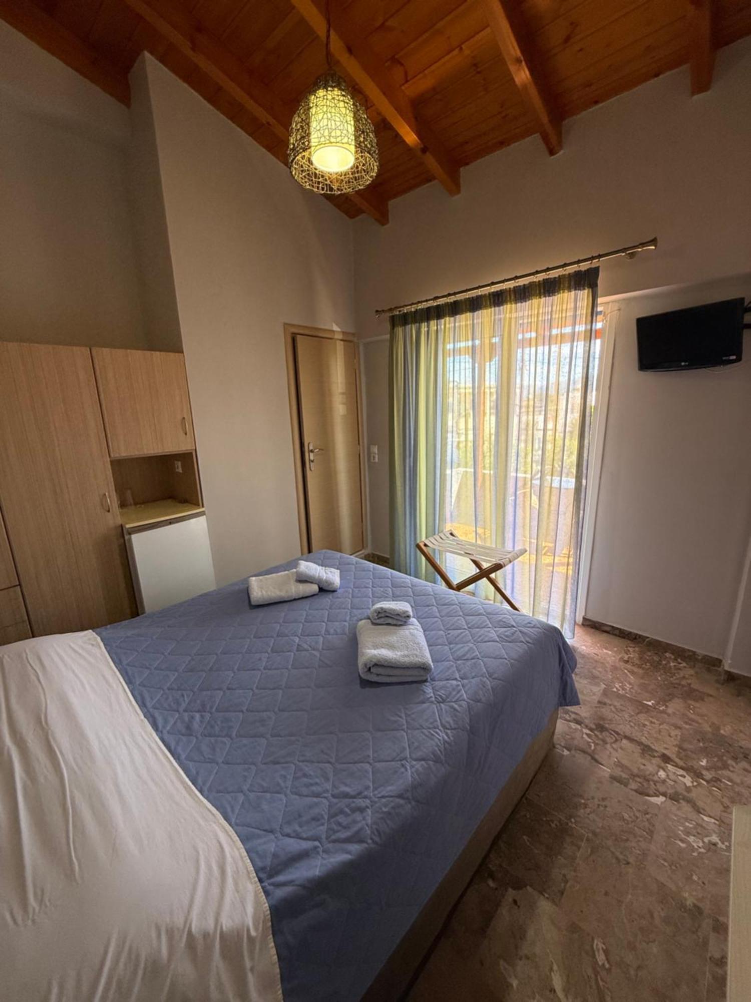 Vias Hotell Neápolis Exteriör bild