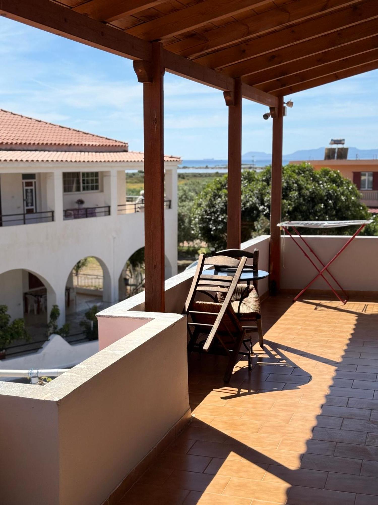 Vias Hotell Neápolis Exteriör bild