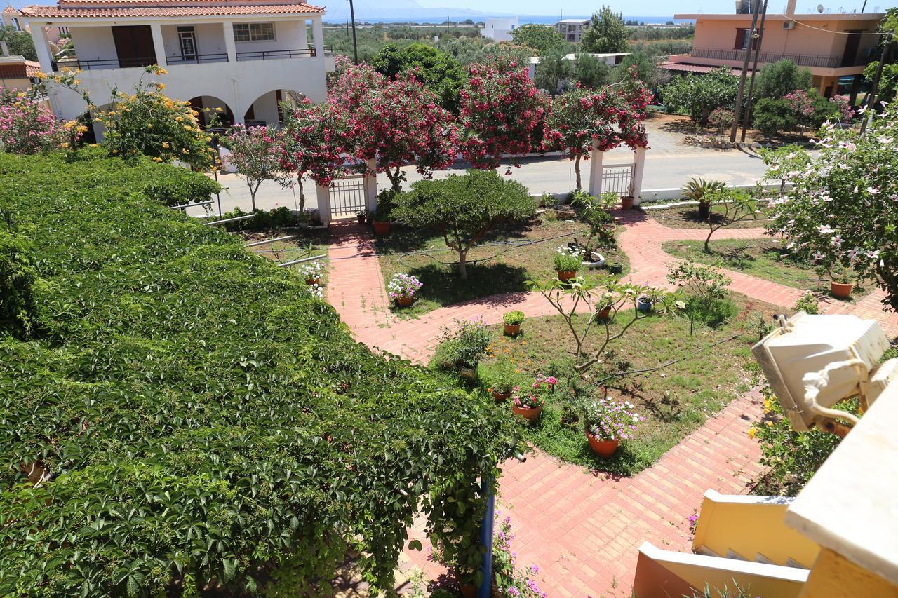 Vias Hotell Neápolis Exteriör bild