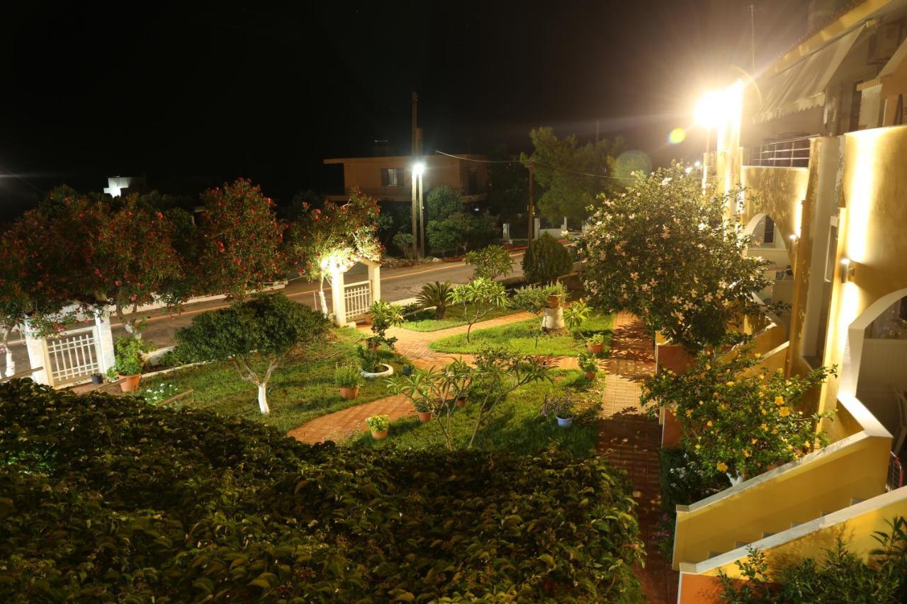 Vias Hotell Neápolis Exteriör bild